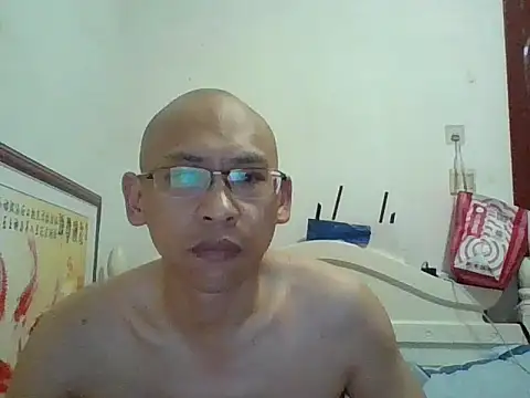 Snapshot of benly888 chatting on 07.04.26 benly888 online show from 07.04.26