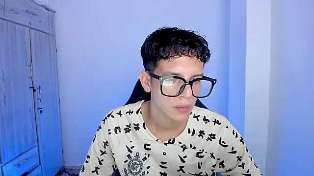 Snapshot of tylerrnova chatting on 07.09.26 tylerrnova online show from 07.09.26