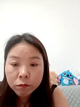 Snapshot of lukby0 chatting on 06.18.26 lukby0 online show from 06.18.26