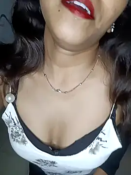 Snapshot of itz_Pornimaji chatting on 06.27.26 itz Pornimaji online show from 06.27.26