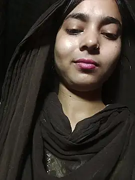 Snapshot of Simran_143 chatting on 07.24.26 Simran 143 online show from 07.24.26
