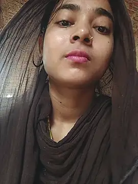 Snapshot of Simran_143 chatting on 07.25.26 Simran 143 online show from 07.25.26