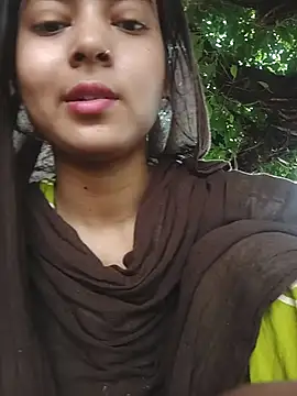 Snapshot of Simran_143 chatting on 07.26.26 Simran 143 online show from 07.26.26