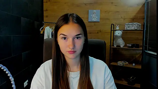 DianaaHill online show from 07.07.26