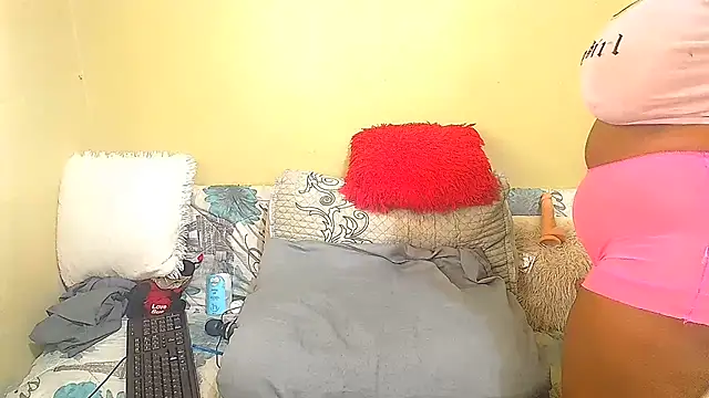 NoviaveeXXX online show from 07.28.26