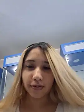 Honeycitabomnita online show from 06.19.26