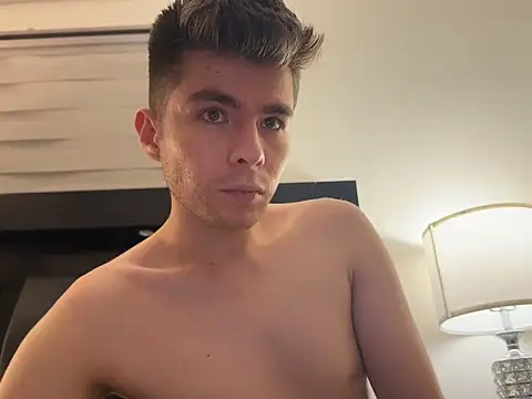 Snapshot of Juan_Boy25 chatting on 06.19.26 Juan Boy25 online show from 06.19.26