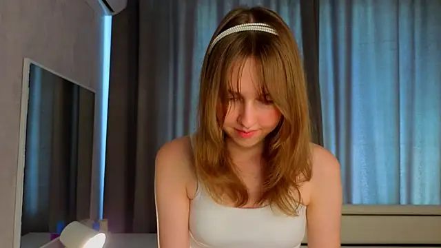 Snapshot of SunnySikarskie chatting on 07.07.26 SunnySikarskie online show from 07.07.26