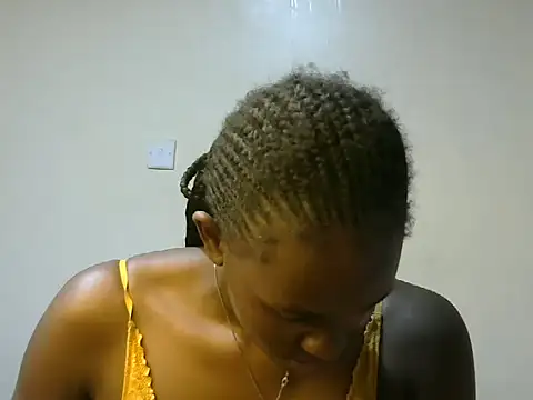Snapshot of shypretty chatting on 06.24.26 shypretty online show from 06.24.26