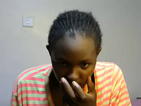 Snapshot of shypretty chatting on 07.21.26 shypretty online show from 07.21.26