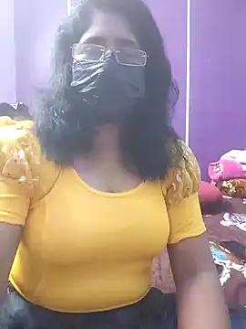 Snapshot of Zaara-Rose chatting on 07.18.26 Zaara-Rose online show from 07.18.26