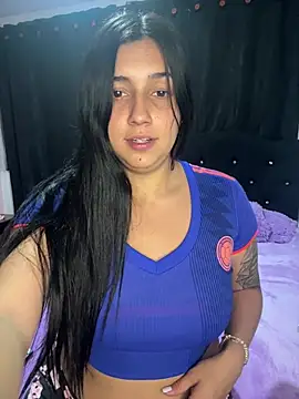 Snapshot of MiaSweet127 chatting on 06.24.26 MiaSweet127 online show from 06.24.26