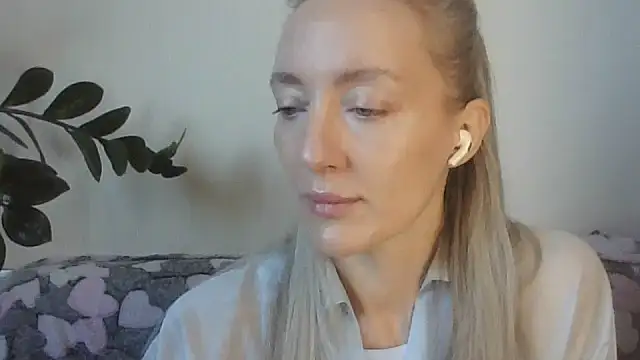 Taneliace online show from 06.23.26