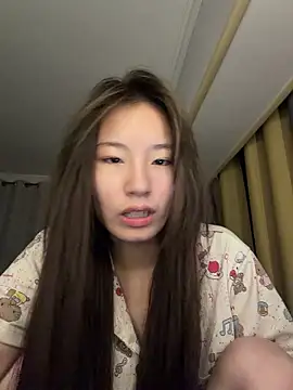 Snapshot of Uugirl00 chatting on 07.27.26 Uugirl00 online show from 07.27.26
