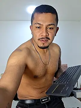 Snapshot of BrunoSilva_ chatting on 06.27.26 BrunoSilva online show from 06.27.26