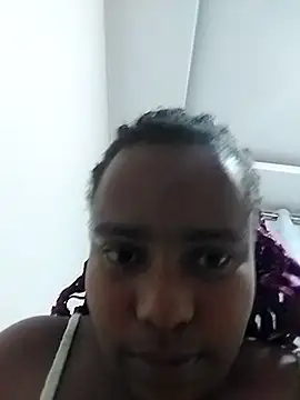 Snapshot of CurvyCharmsTush chatting on 07.28.26 CurvyCharmsTush online show from 07.28.26
