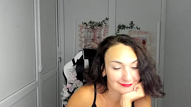 Snapshot of OliviaKateee chatting on 08.07.26 OliviaKateee online show from 08.07.26