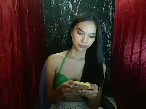 Snapshot of BlackBarbie4u chatting on 12.20.24 BlackBarbie4u online show from 12.20.24