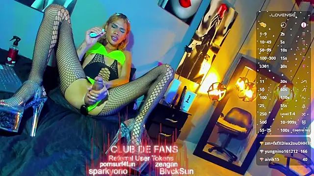 love amor  online show from 01.28.25