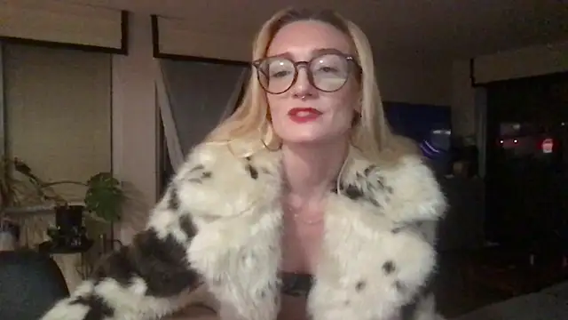 Snapshot of Sexdrgsandplugs chatting on 06.23.26 Sexdrgsandplugs online show from 06.23.26