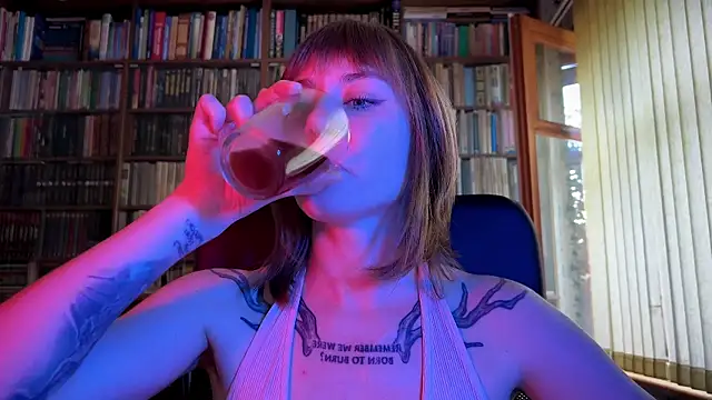 Retro Marie online show from 06.24.26