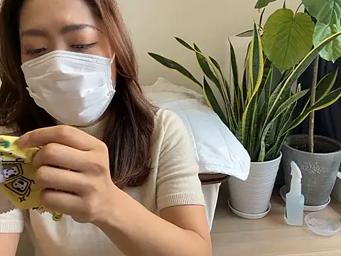 Snapshot of mochiko_mck chatting on 07.19.26 mochiko mck online show from 07.19.26