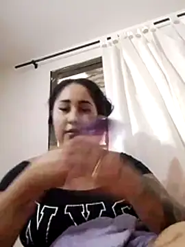 Snapshot of Valentina_Tilly chatting on 07.16.26 Valentina Tilly online show from 07.16.26