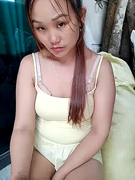Snapshot of Emma-18h chatting on 07.28.26 Emma-18h online show from 07.28.26