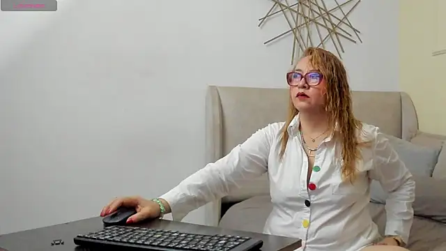 vera  lux online show from 07.20.26
