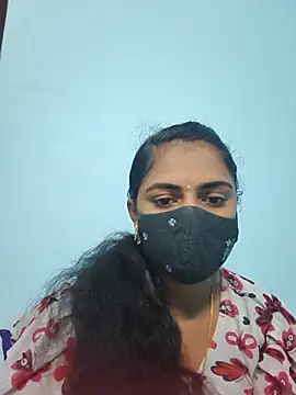 Snapshot of Megavarthinii chatting on 06.29.26 Megavarthinii online show from 06.29.26