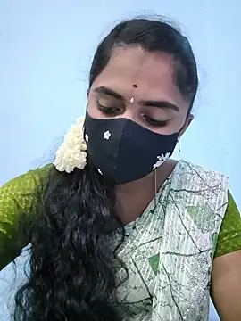 Snapshot of Megavarthinii chatting on 07.31.26 Megavarthinii online show from 07.31.26