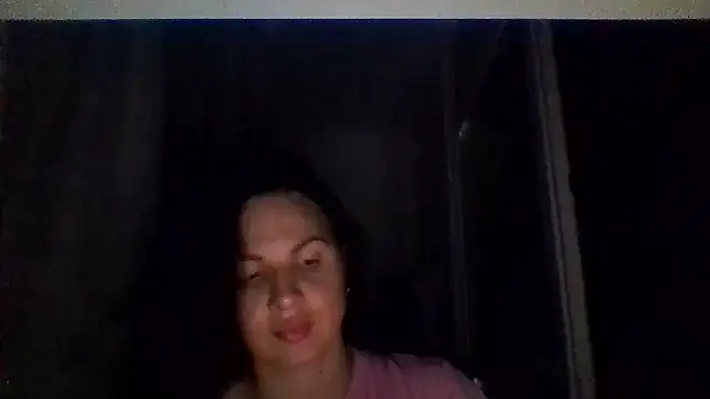 Snapshot of Mireyadi chatting on 06.30.26 Mireyadi online show from 06.30.26