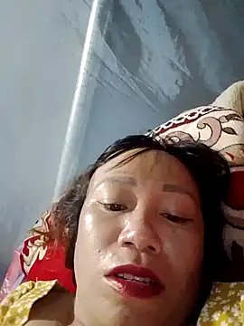 Snapshot of Moon_squirtt chatting on 07.19.26 Moon squirtt online show from 07.19.26