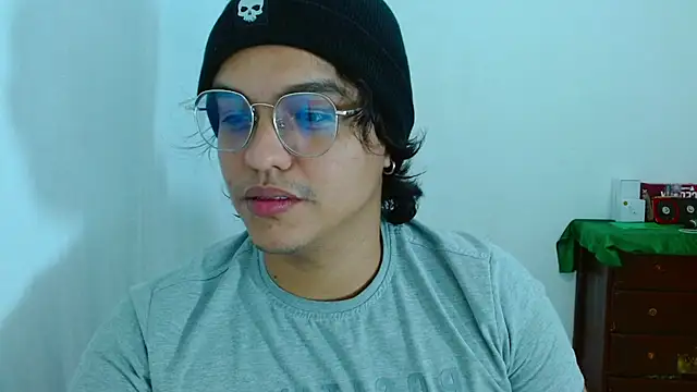 Snapshot of Dante_fraser chatting on 06.26.26 Dante fraser online show from 06.26.26
