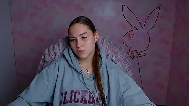 Snapshot of Holly_Mooon_ chatting on 07.07.26 Holly Mooon online show from 07.07.26