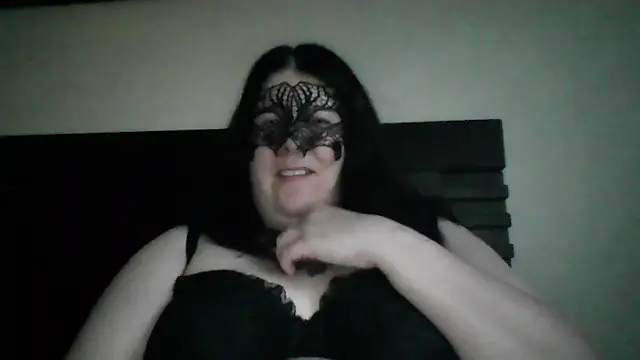 RavenRunee online show from 07.04.26