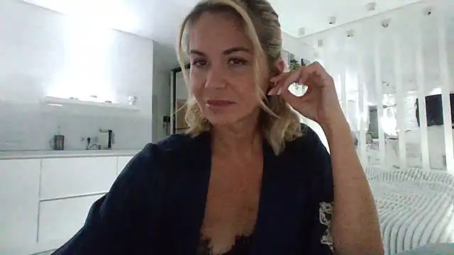 Snapshot of Lorinamo chatting on 07.09.26 Lorinamo online show from 07.09.26