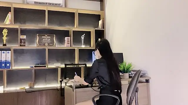 Snapshot of Nova_office chatting on 07.17.26 Nova office online show from 07.17.26