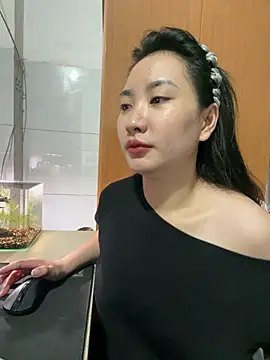 QuynhAnh68 online show from 07.04.26