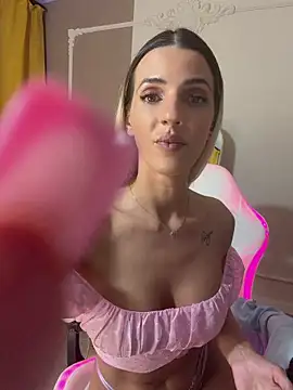 Snapshot of KairaBlake chatting on 07.26.26 KairaBlake online show from 07.26.26