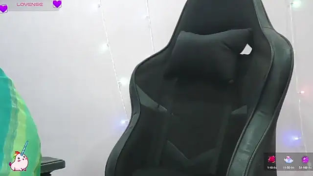 Snapshot of Trishas_Stream chatting on 02.03.25 Trishas Stream online show from 02.03.25