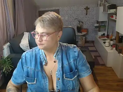 Snapshot of NewHellen4you chatting on 07.01.26 NewHellen4you online show from 07.01.26
