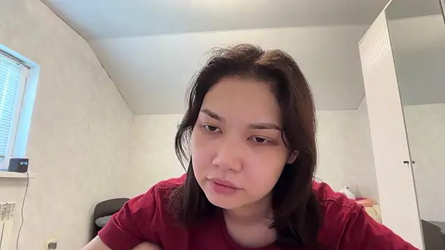 Snapshot of GudrunPedralba chatting on 07.06.26 GudrunPedralba online show from 07.06.26