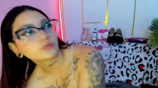 Snapshot of lina_preg chatting on 07.06.26 lina preg online show from 07.06.26