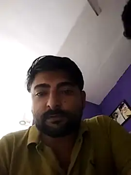 Snapshot of Queen_Raaani chatting on 07.04.26 Queen Raaani online show from 07.04.26