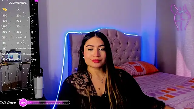 Snapshot of LauuraMiller chatting on 07.21.26 LauuraMiller online show from 07.21.26