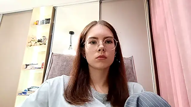 Snapshot of BrawAlly chatting on 07.11.26 BrawAlly online show from 07.11.26