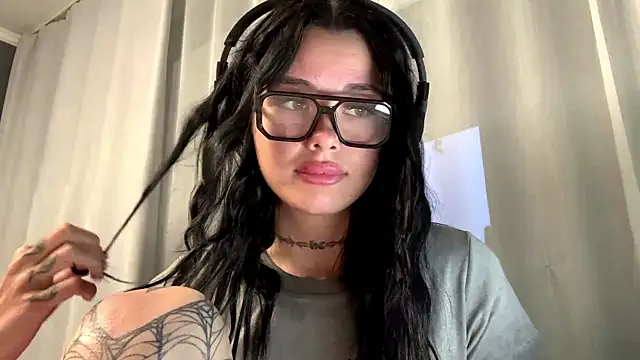 Snapshot of Astrid_XxX chatting on 07.07.26 Astrid XxX online show from 07.07.26