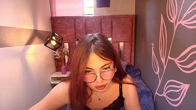 Maddy  Carter  online show from 07.15.26