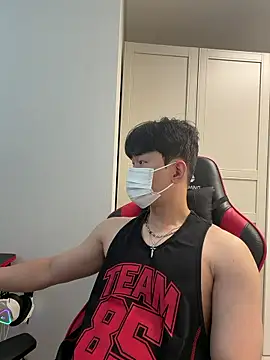 kr hotguy1 online show from 07.13.26